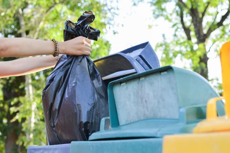 Co zaliczamy do odpadów komunalnych i dlaczego ich właściwa segregacja ma znaczenie?