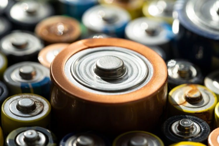 Odpady niebezpieczne w domu – jak je rozpoznać i gdzie oddać?